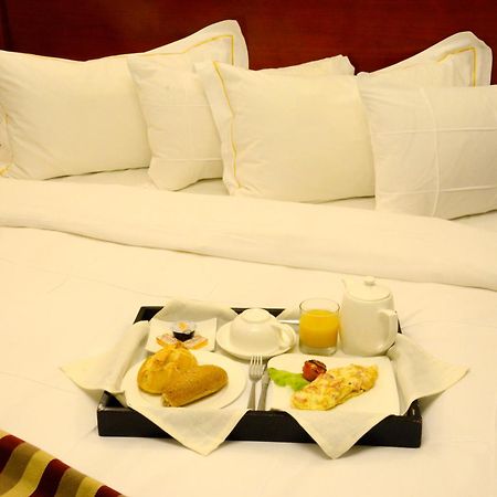 Hotel La Falaise Yaoundé エクステリア 写真