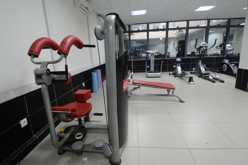 Hotel La Falaise Yaoundé エクステリア 写真