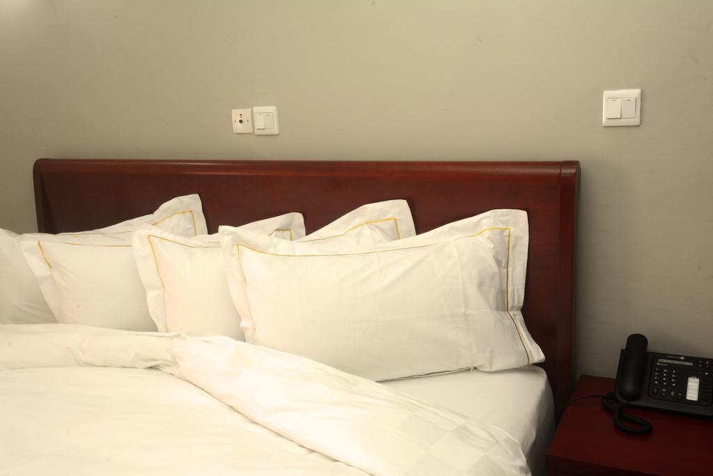 Hotel La Falaise Yaoundé エクステリア 写真