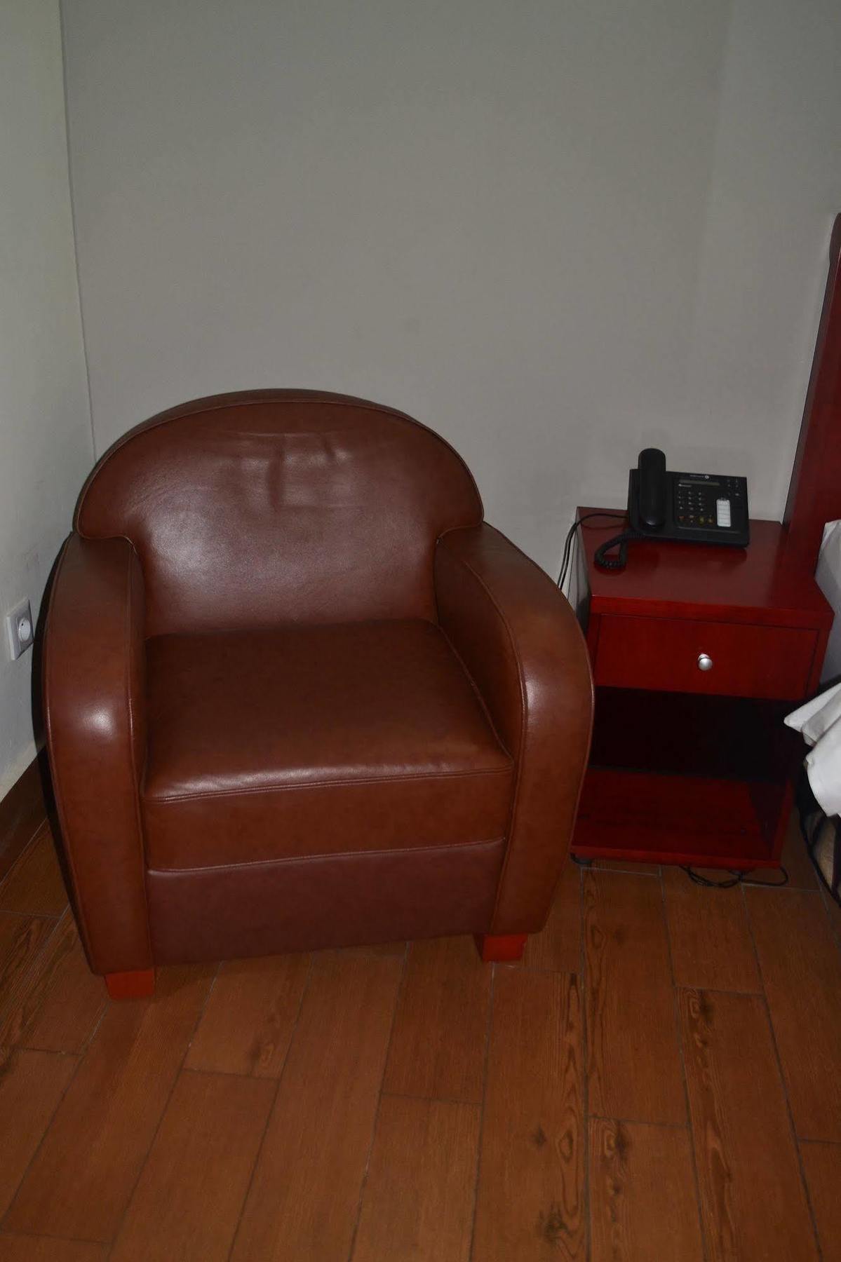 Hotel La Falaise Yaoundé エクステリア 写真
