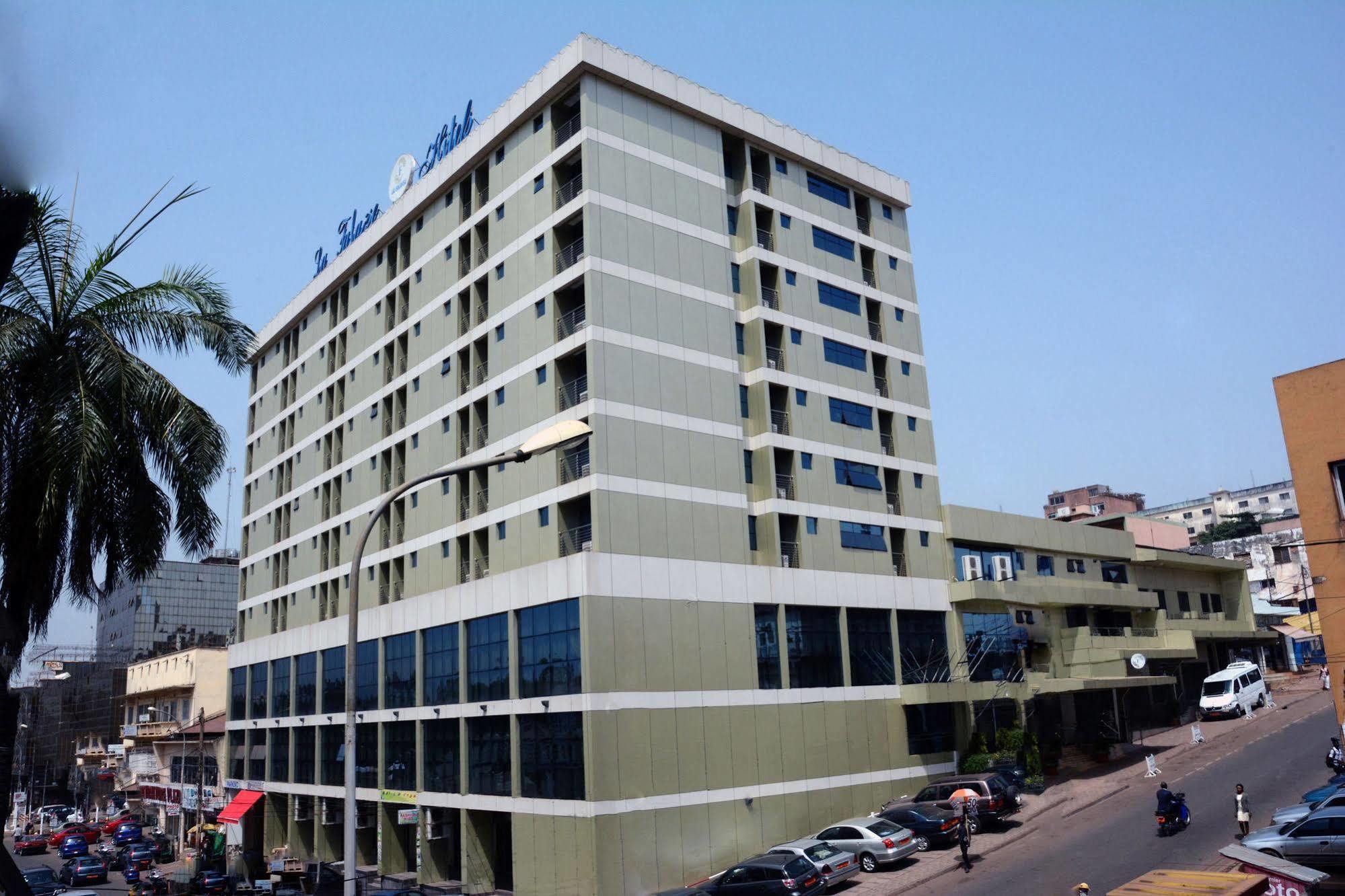 Hotel La Falaise Yaoundé エクステリア 写真