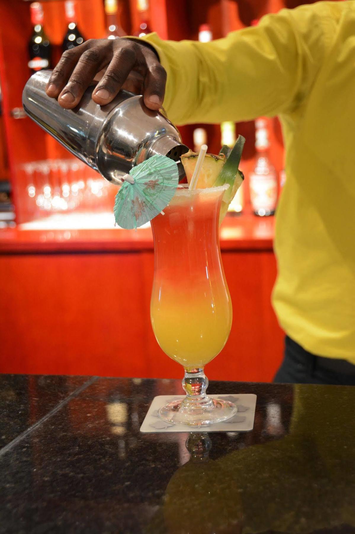 Hotel La Falaise Yaoundé エクステリア 写真